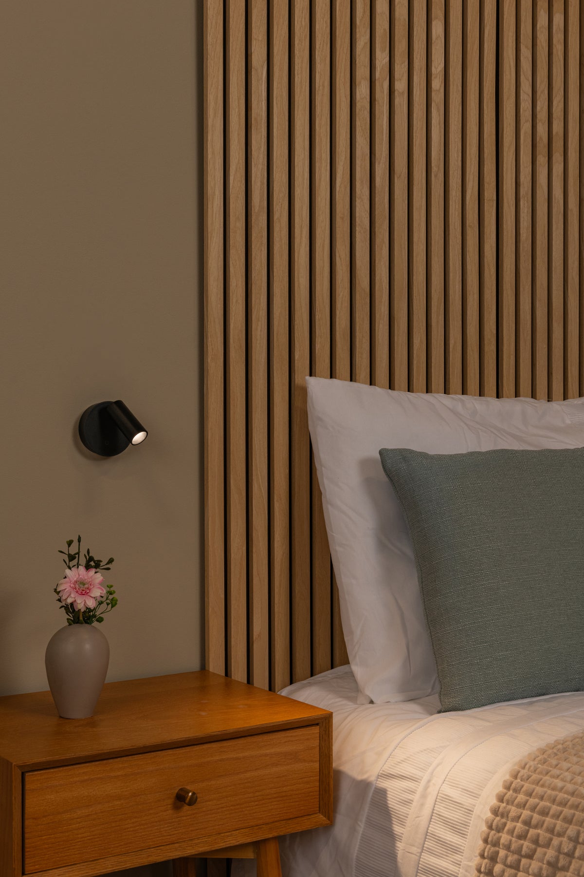 Tonaro oplaadbare wandspot