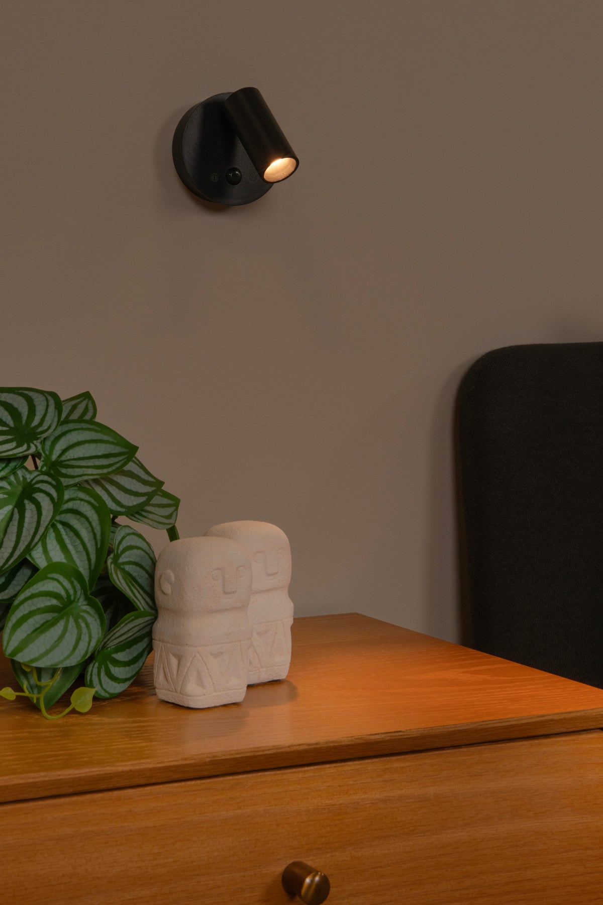 Tonivo oplaadbare wandspot met bewegingssensor