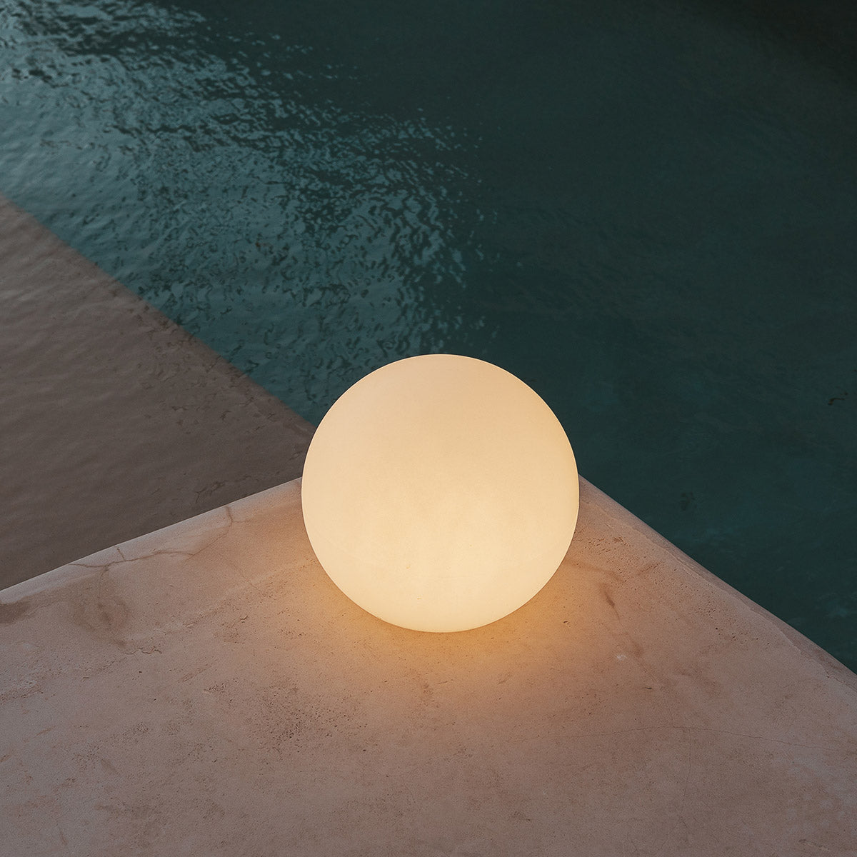 Isusaro solar lichtbol