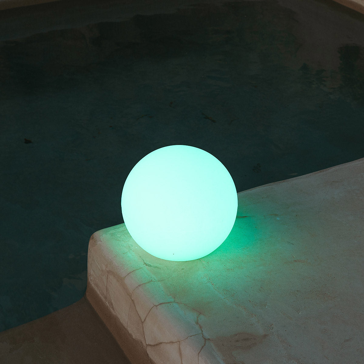 Isusaro solar lichtbol