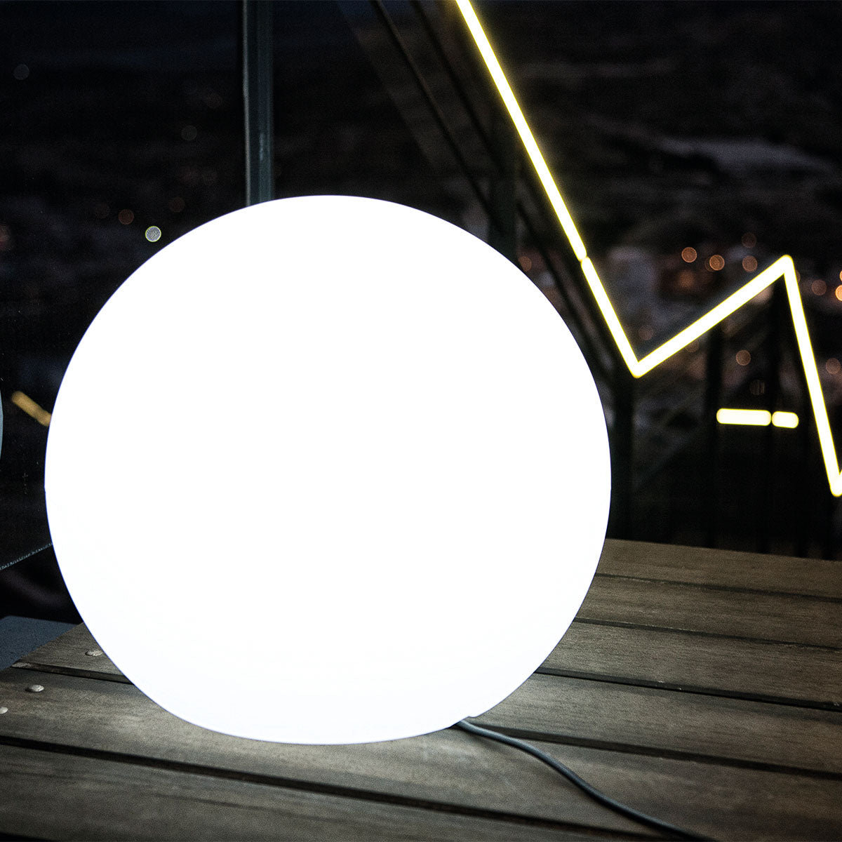 Isusaro solar lichtbol