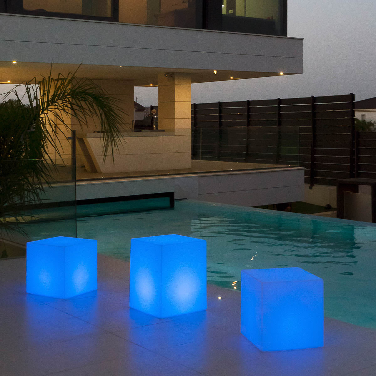 Rebasivo solar vloerlamp