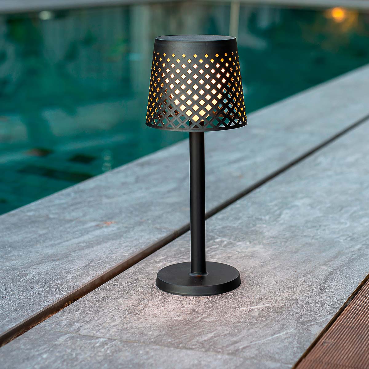 Nucalivo solar vloerlamp