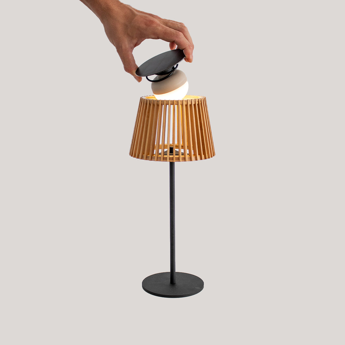 Ucuravo solar tafellamp