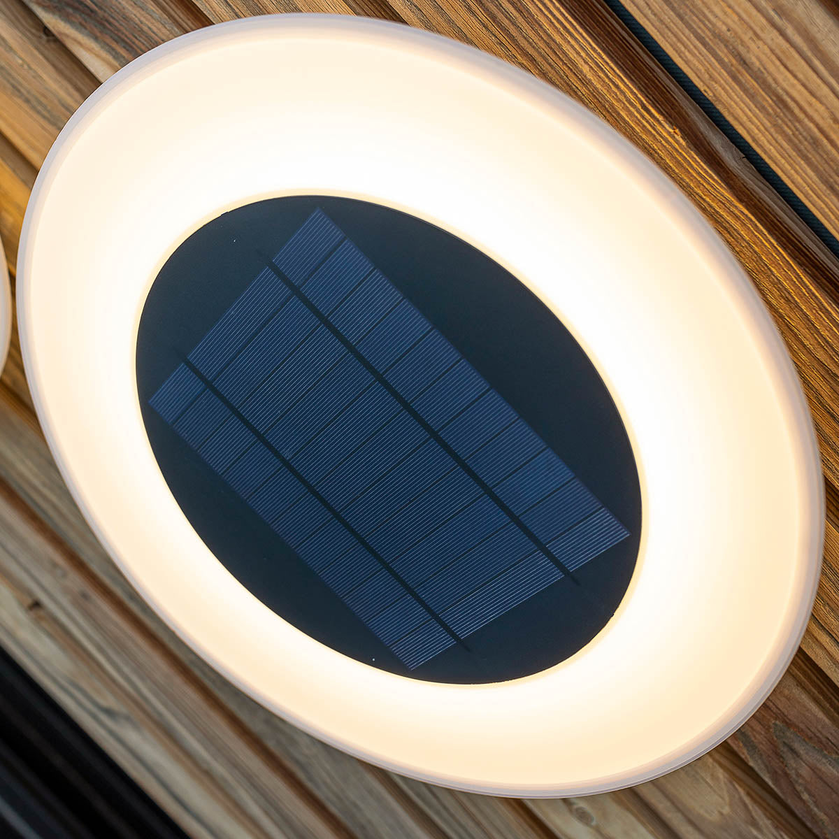 Zanevavo solar wandlamp