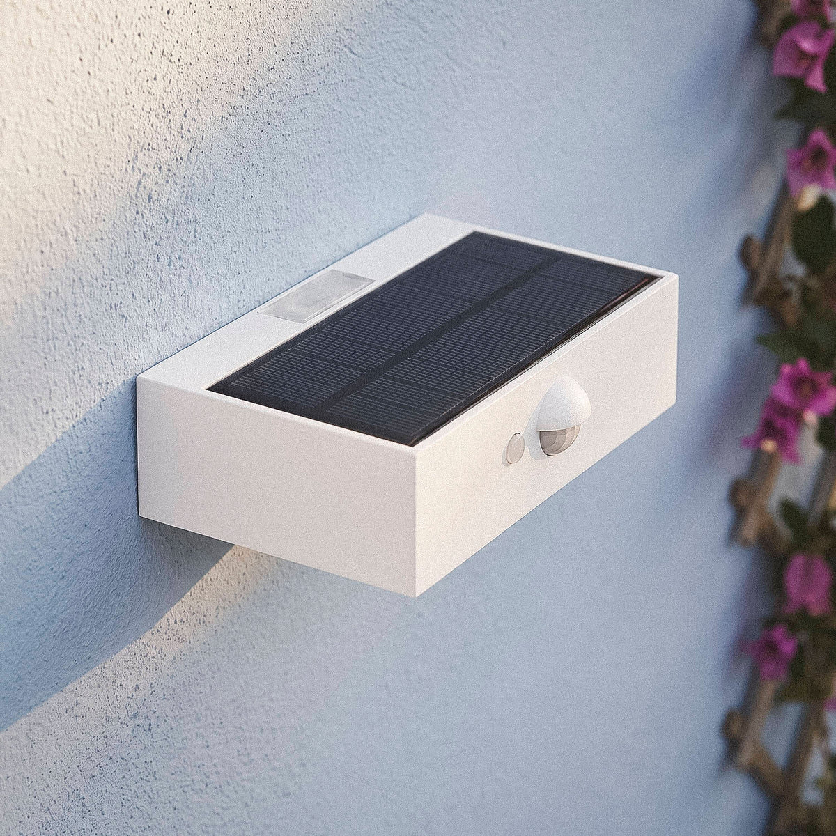 Karlavo solar buitenwandlamp met bewegingssensor