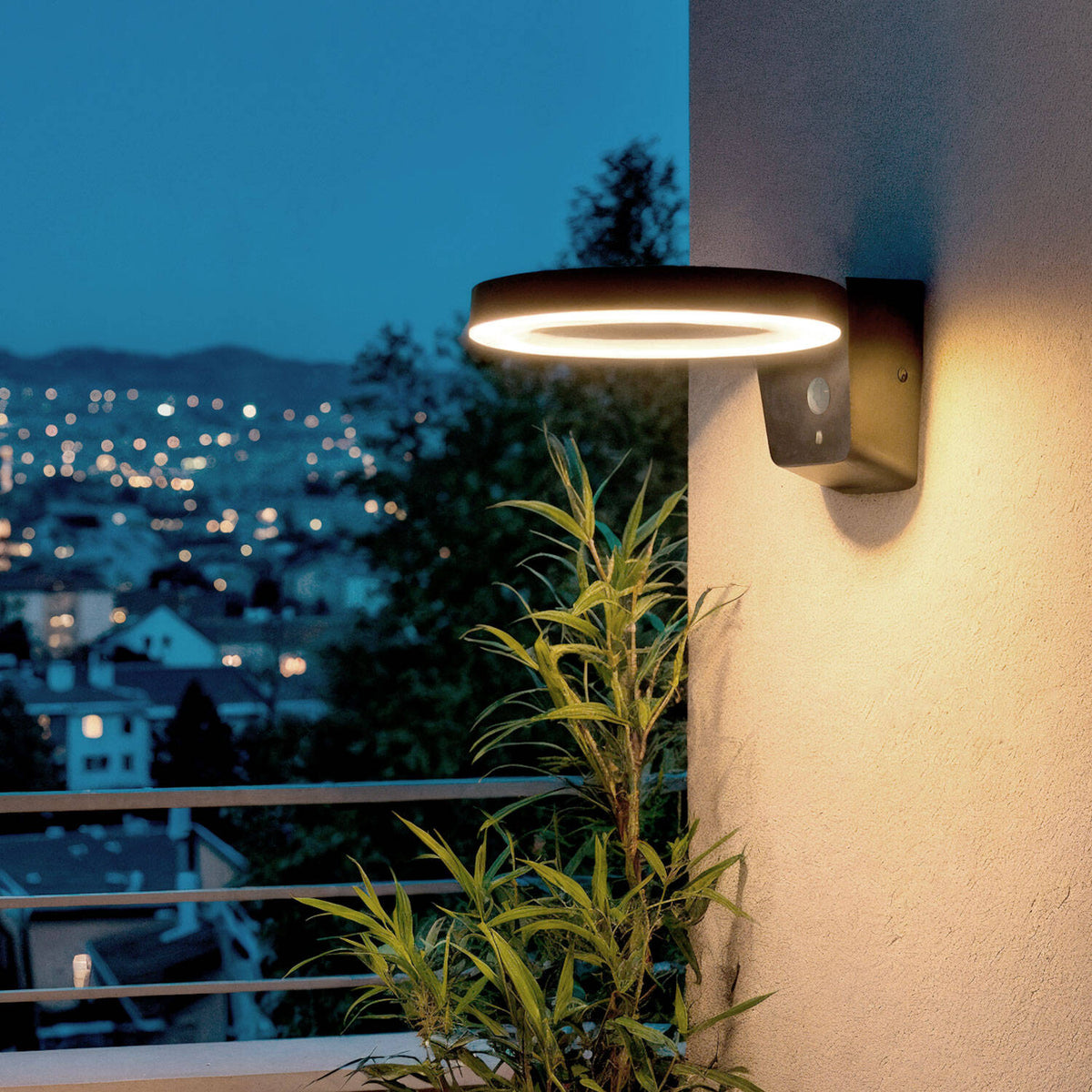 Arisivo solar buitenwandlamp met bewegingssensor