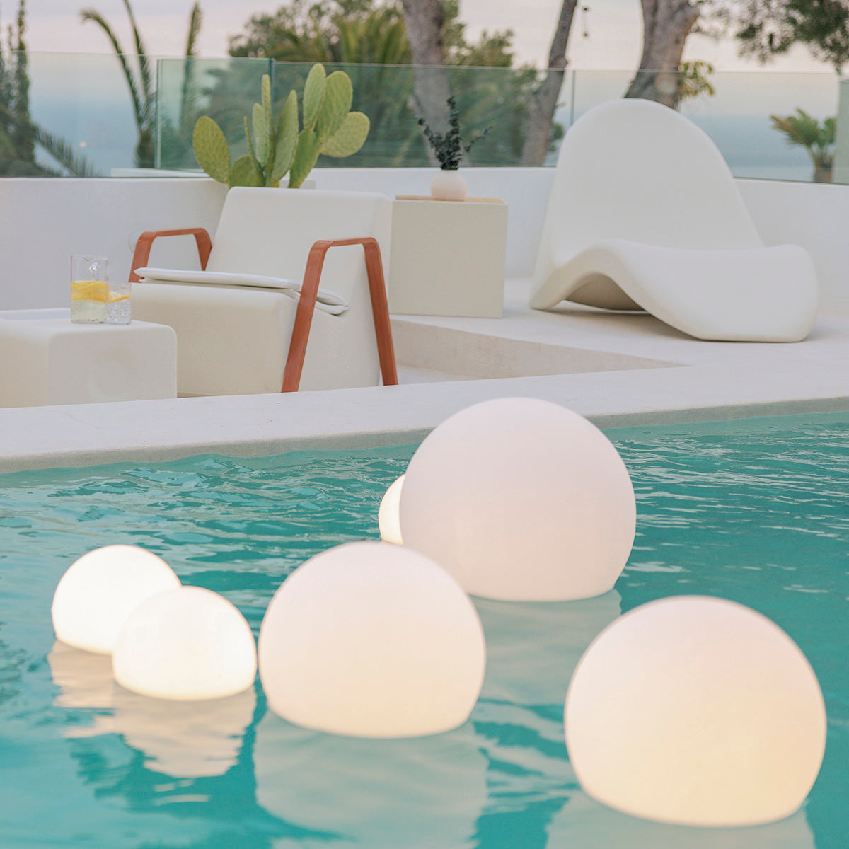 Isusaro solar lichtbol