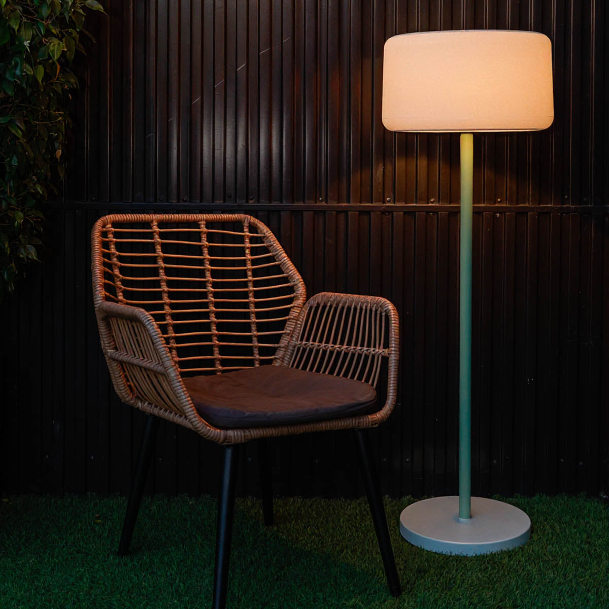 Zetinano solar vloerlamp