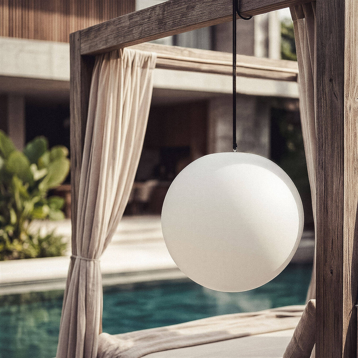 Orbivo oplaadbare hanglamp buiten
