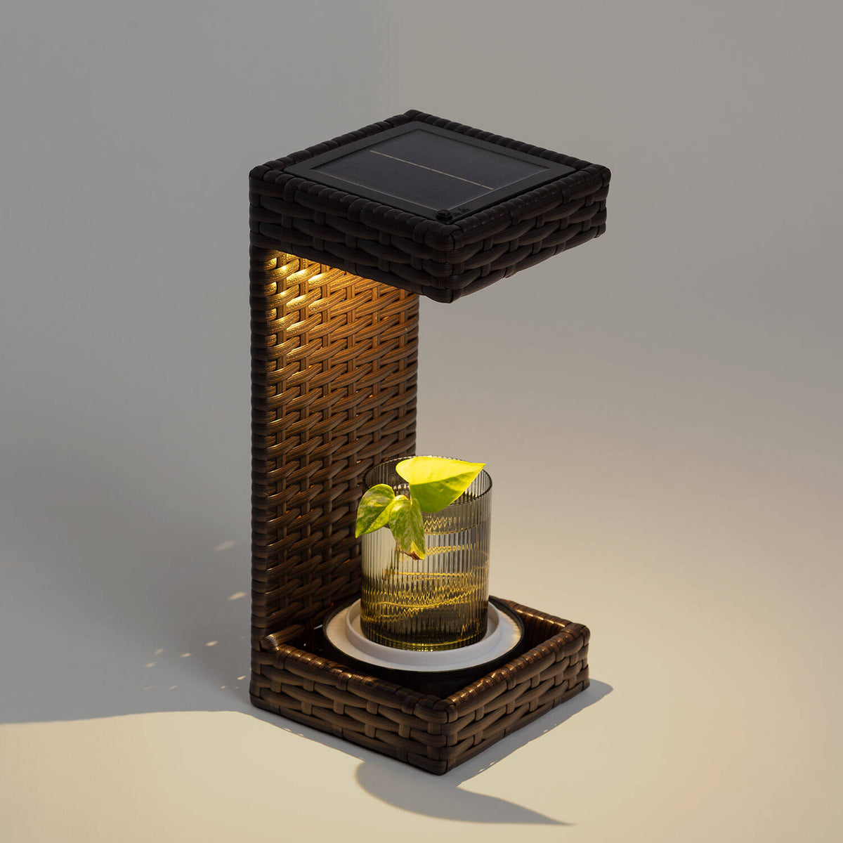 Agrano solar tafellamp buiten