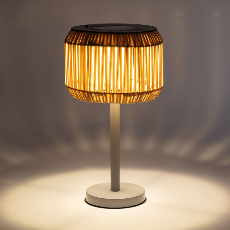 Nygavo solar tafellamp buiten
