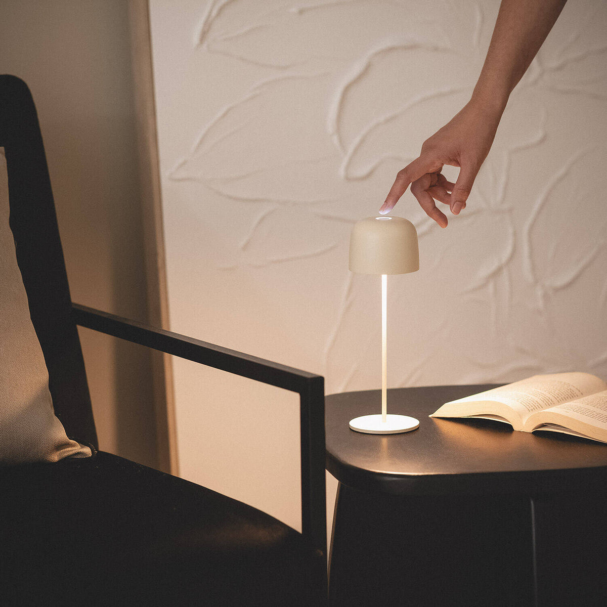 Lunaro oplaadbare tafellamp buiten
