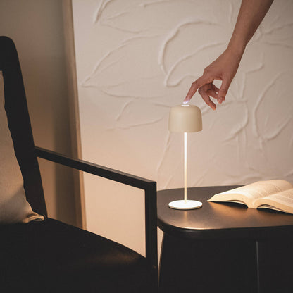 Lunaro oplaadbare tafellamp buiten