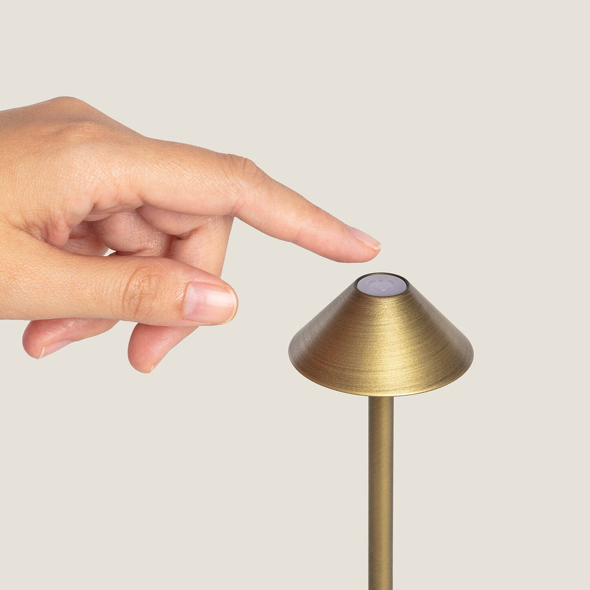 Magaro oplaadbare tafellamp buiten
