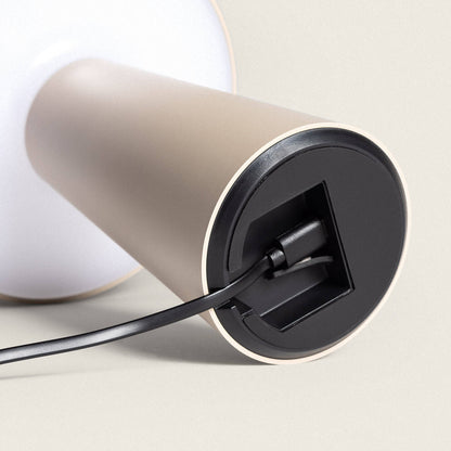 Uyanaro oplaadbare tafellamp buiten