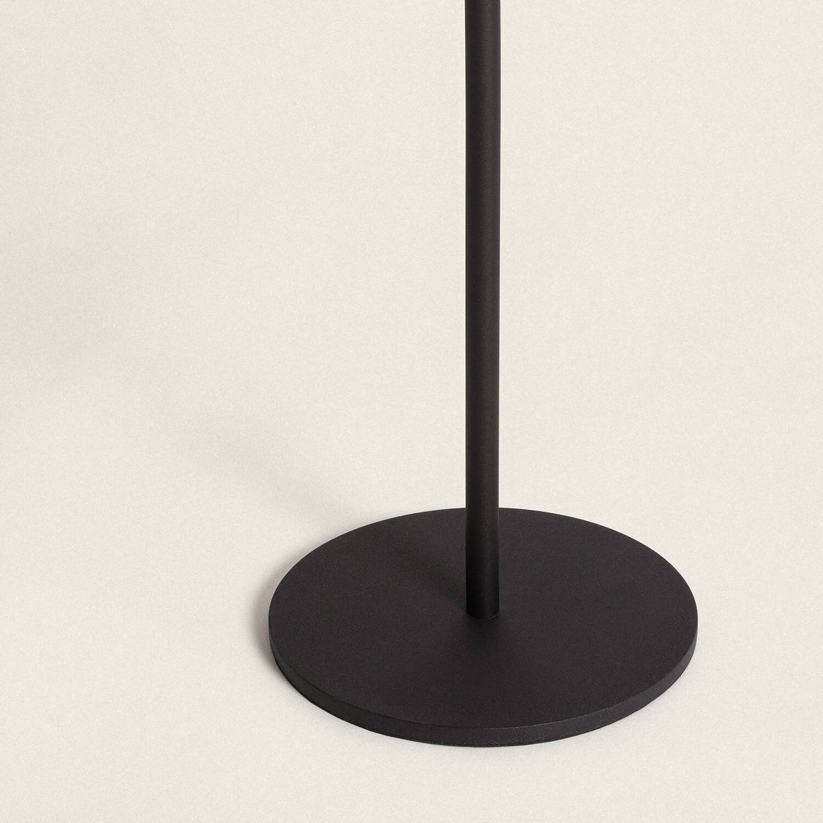 Kivaro oplaadbare vloerlamp buiten