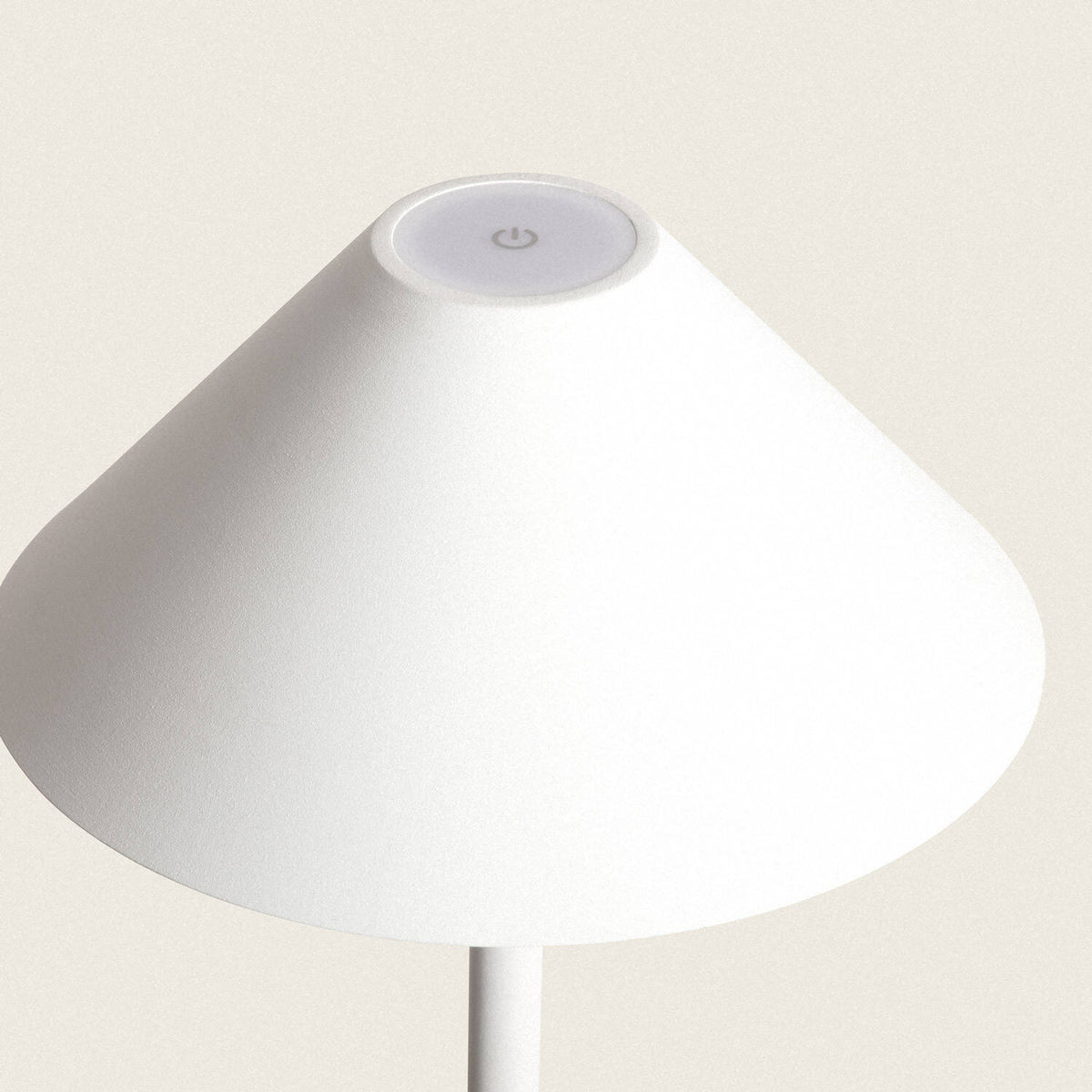Kivaro oplaadbare vloerlamp buiten