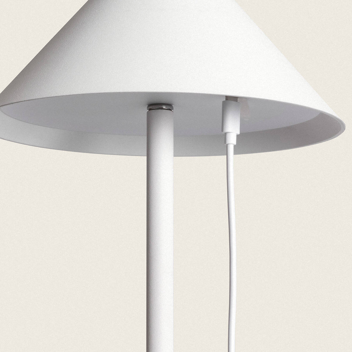 Kivaro oplaadbare vloerlamp buiten